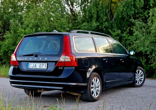 Volvo V70 cena 26900 przebieg: 299999, rok produkcji 2010 z Szczytna małe 352